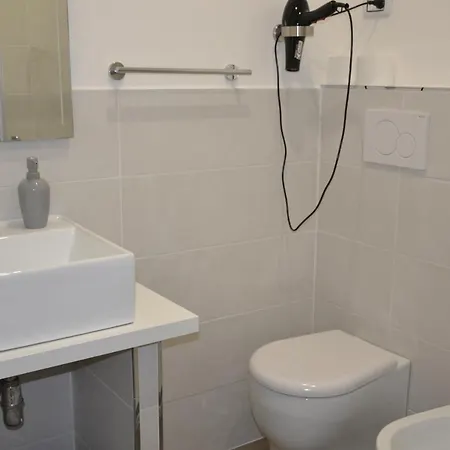 White Αλγκέρο