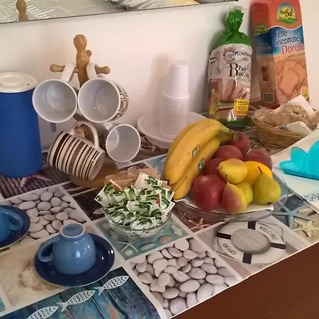 Bed and Breakfast White